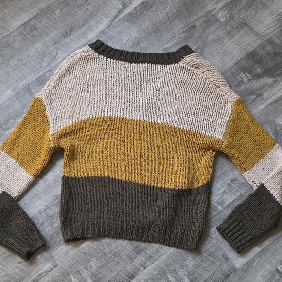 Wild Honey V-Neck Sweater in Cream, Mustard, and Brown - Picture 4 of 5